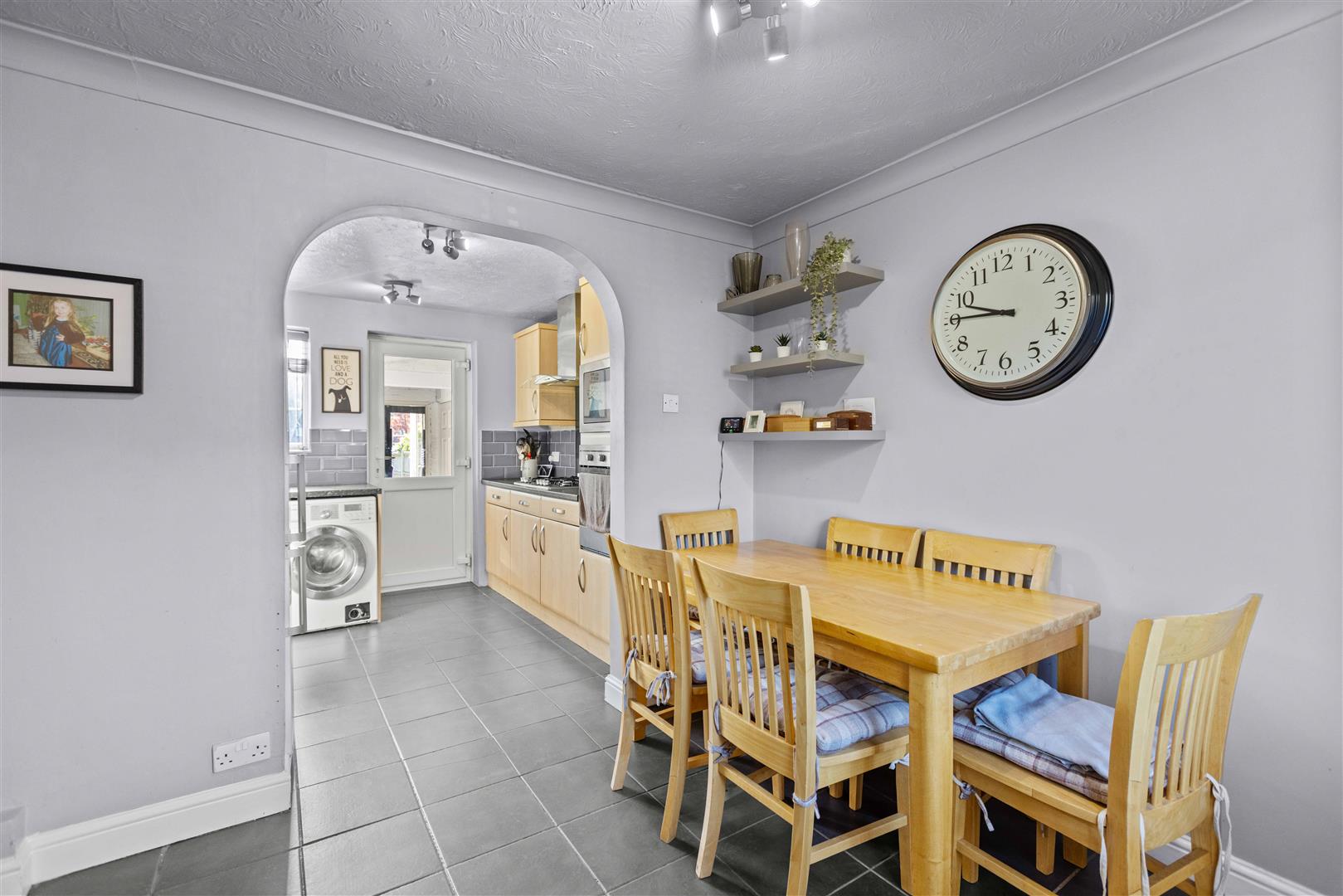 Carroll Crescent, Ascot